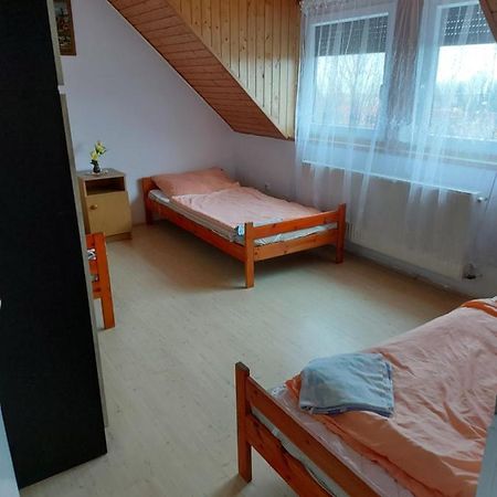 Kekturas-Tora Nyilo Badacsonyi Privat Berlemeny Ξενοδοχείο Badacsonytomaj Εξωτερικό φωτογραφία