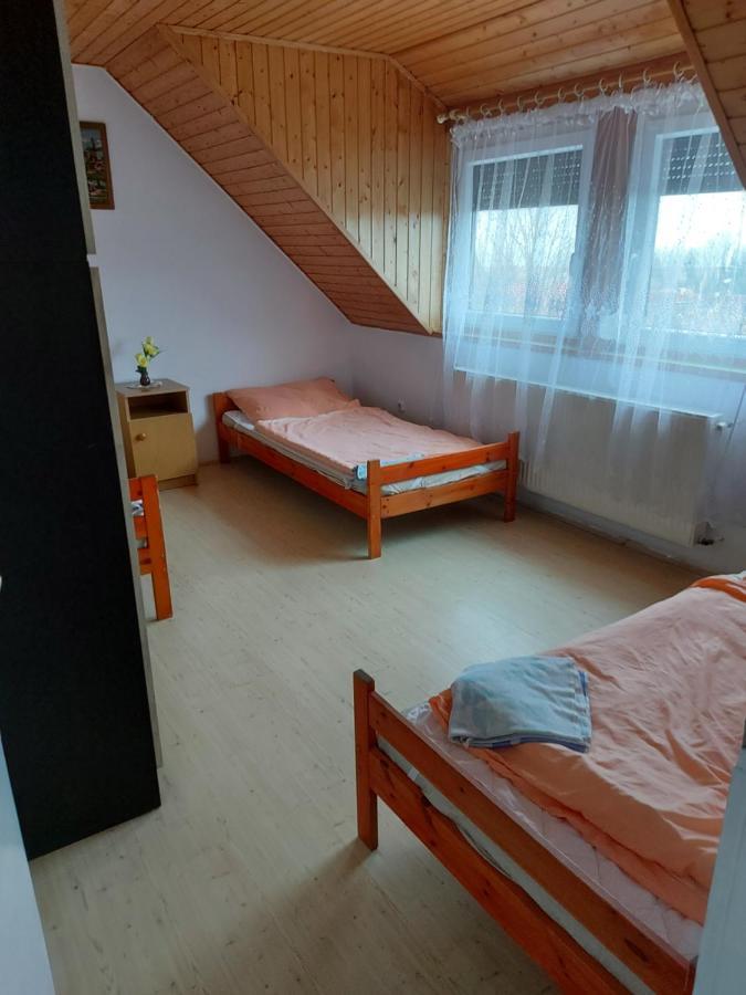 Kekturas-Tora Nyilo Badacsonyi Privat Berlemeny Ξενοδοχείο Badacsonytomaj Εξωτερικό φωτογραφία